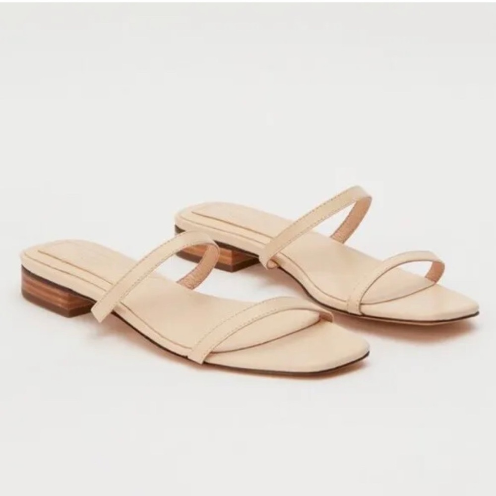 Tuckernuck Jaggar Ivory Cream Sprung Flats